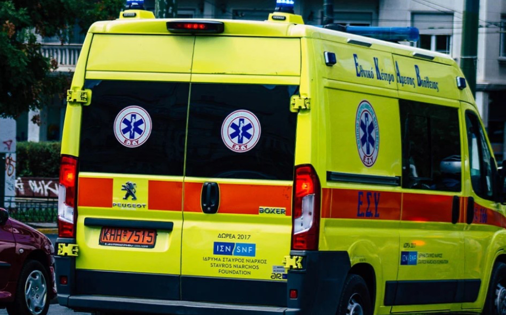 Tragjedi në Greqi/ Makina përplas dhe tërheq zvarrë një fëmijë 3-vjeçar
