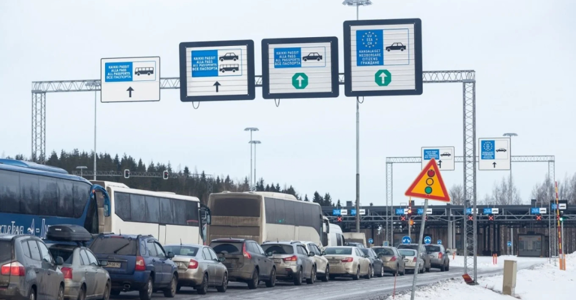 Finlanda mbyll kufirin me Rusinë deri në një njoftim të dytë, thonë autoritetet e Helsinkit