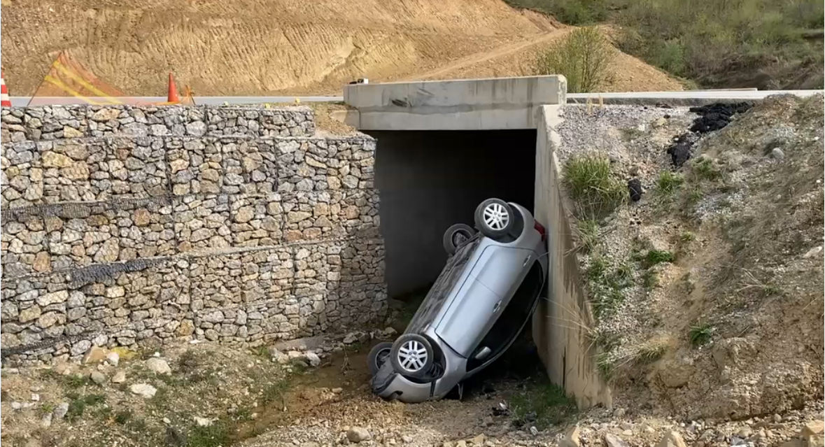 Aksident tek tuneli Murrizit, 27-vjeçarja humb kontrollin e mjetit, devijohen lëvizjet në Bypass