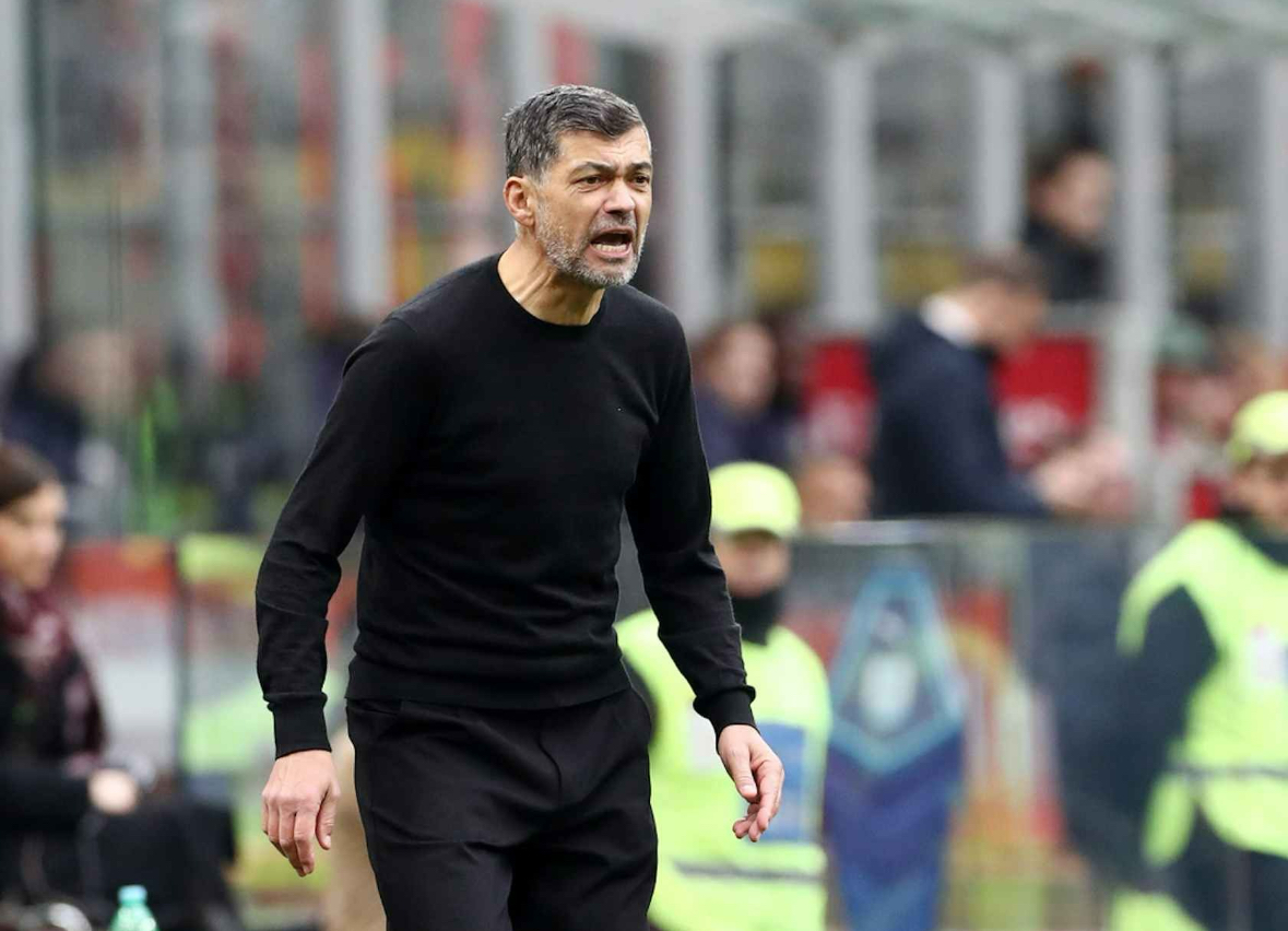 Shpërthen Konseisao: S’keni respekt! Flisni për trajnerin e ri kur unë jam këtu. Sa kohë ka Milani pa fituar dy tituj? 