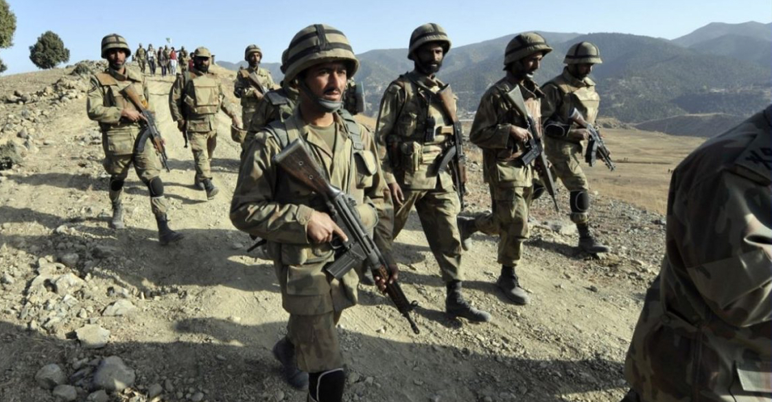 Pakistani përgatitet për pushtim të afërt nga India, ministri i Mbrojtjes: Është diçka e pashmangshme, kemi marrë vendimet tona