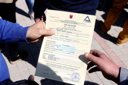  Leje legalizimi në këmbim të votës? Avokati apel qytetarëve: Kujdes! Mund t’ju shfuqizohen pas 11 majit