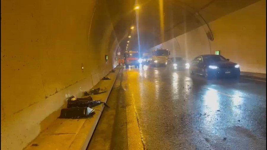 Aksident i rëndë në tunelin e Kalimashit, përplasen dy makina, tre persona të plagosur