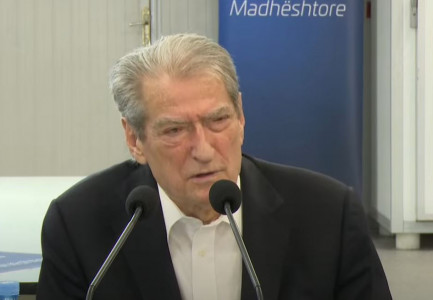 “Rënia e euros, goditja më e rëndë për sipërmarrjet që eksportojnë”/ Berisha takim në një fasoneri: Pas 11 majit do të kompensojmë çdo humbje 