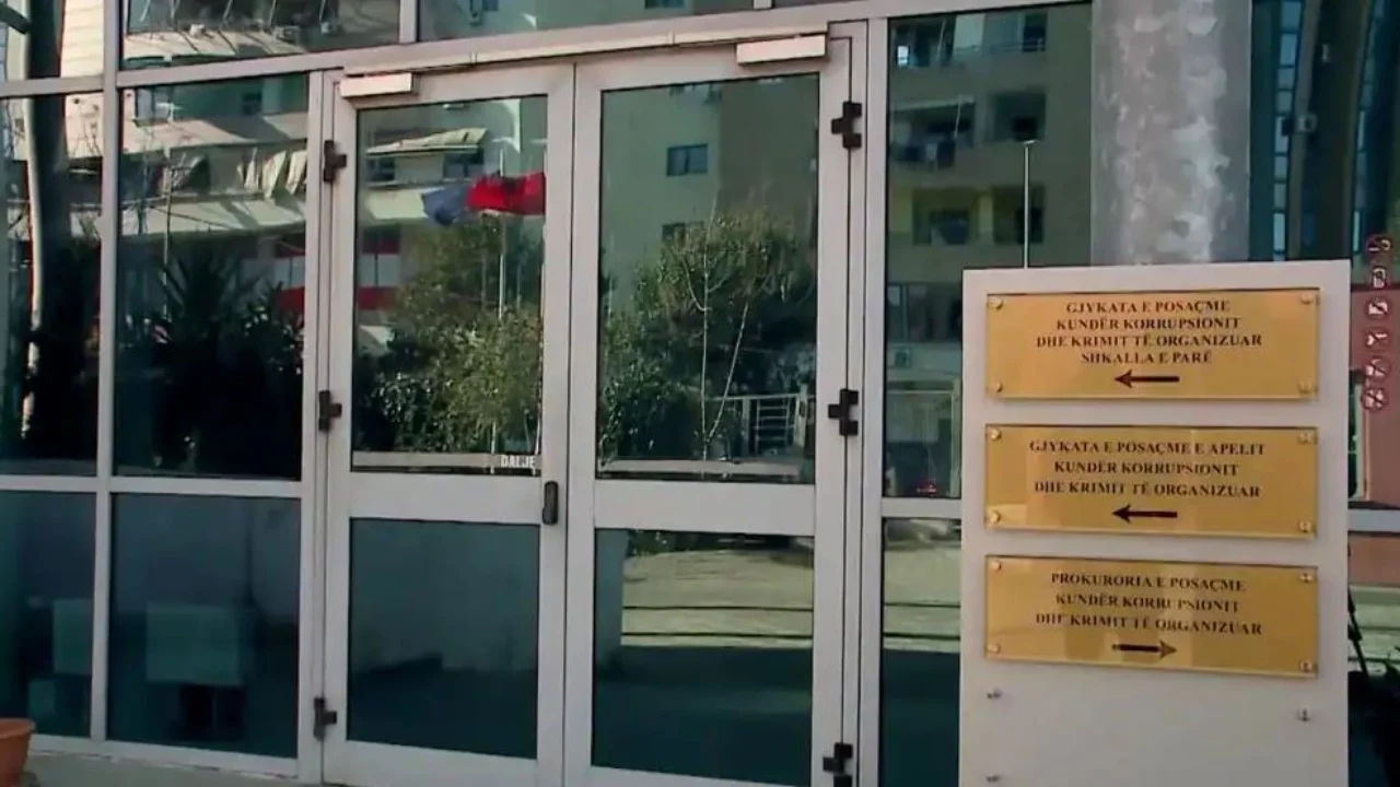 Xhelal Mziu dhe nipi i tij dhunojnë 33-vjeçarin pas takimit elektoral të PD-së në Ostren, hetimet i kalojnë SPAK