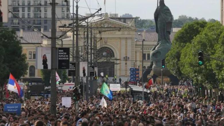 &#8220;Çohu, Serbi&#8221;, studentët paralajmërojnë protestë masive në 32 qytete