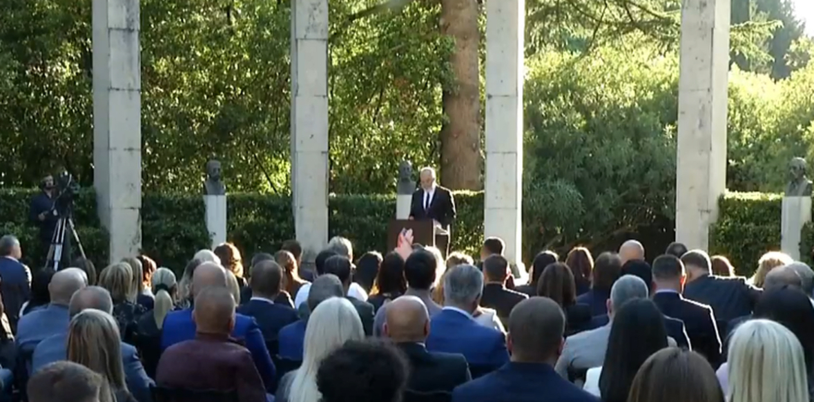 Rama nis takimin me deputetët: Fitorja na duhet për të bërë histori duke anëtarësuar vendin tonë në BE 