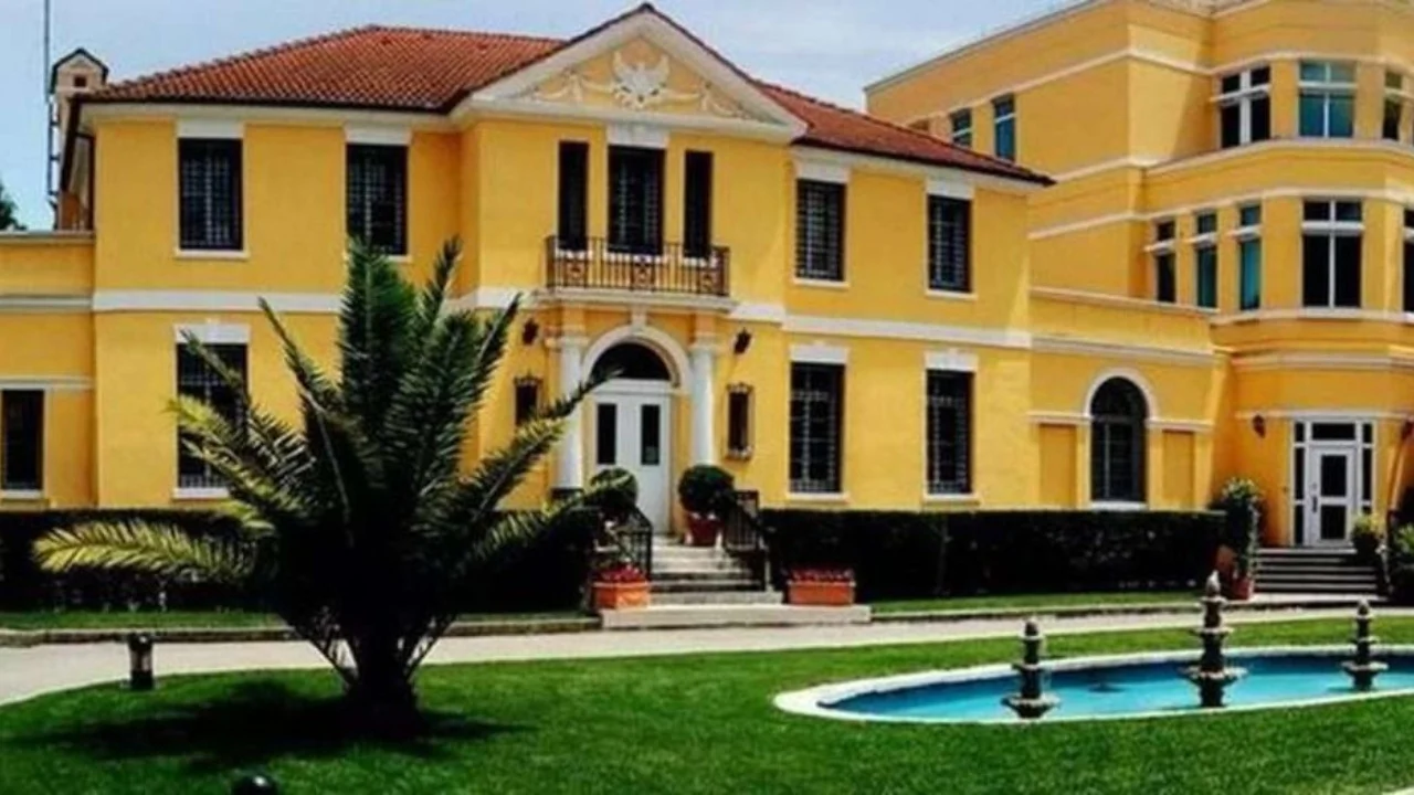 Ambasada e SHBA-së në Tiranë përditëson sistemin e takimeve për viza, ja si duhet të veproni