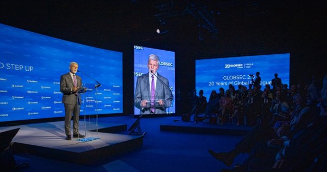 Nga Ukraina te Ballkani, Praga pret liderët për të diskutuar sfidat globale