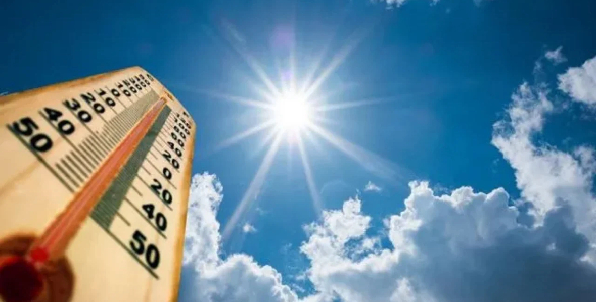 Vijojnë temperaturat e larta në vend, parashikimi i motit për këtë të premte