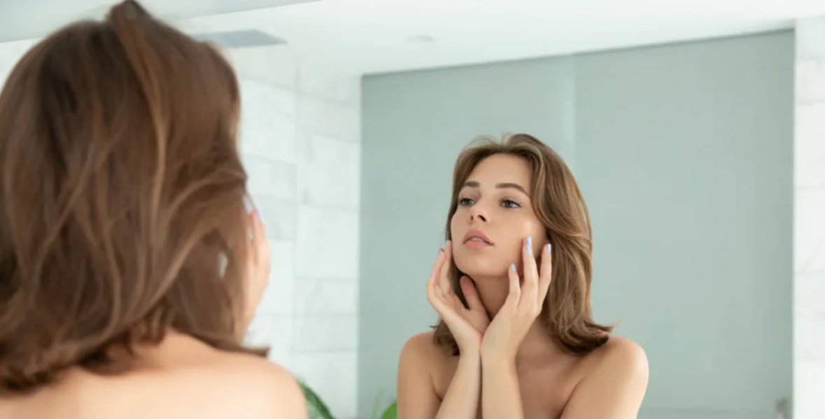 Shkencëtarët konfirmojnë: Pasqyra tregon pamjen më të saktë të vetes 