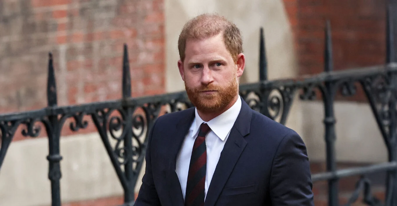 Princi Harry donte ta ndryshonte mbiemrin në Spencer, përçarja vazhdon në Pallatin Mbretëror