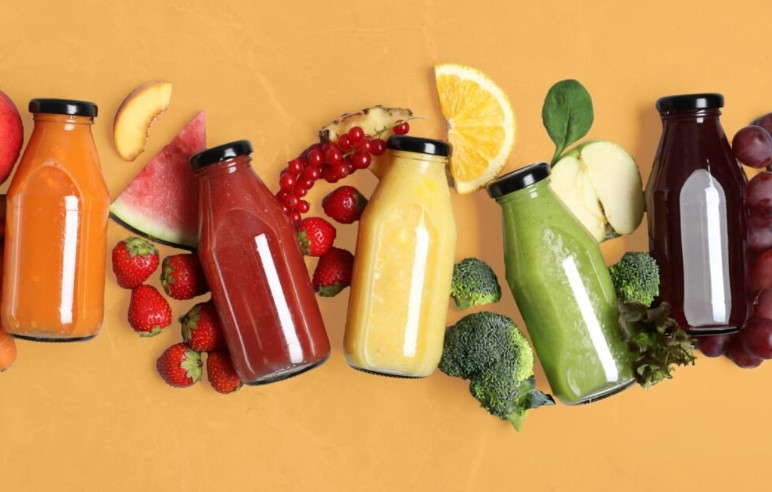 Si të përgatisni në shtëpi lëngjet më të mira për pastrimin e trupit