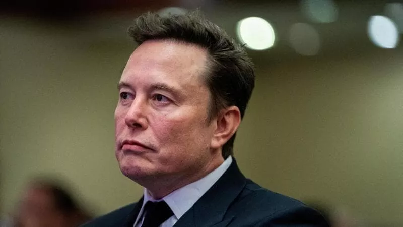 Elon Musk sfidon &#8220;New York Times&#8221; dhe &#8220;Wall Street Journal&#8221; duke publikuar analizat: Nuk përdor drogë