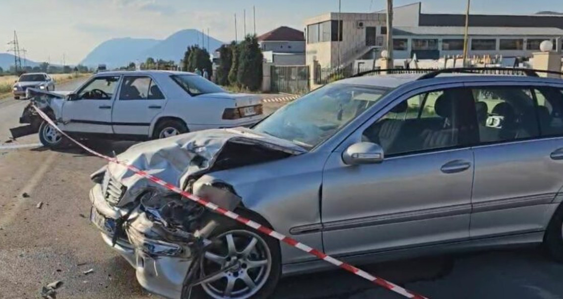 Dy aksidente të njëpasnjëshme në Korçë, 4 të plagosur 