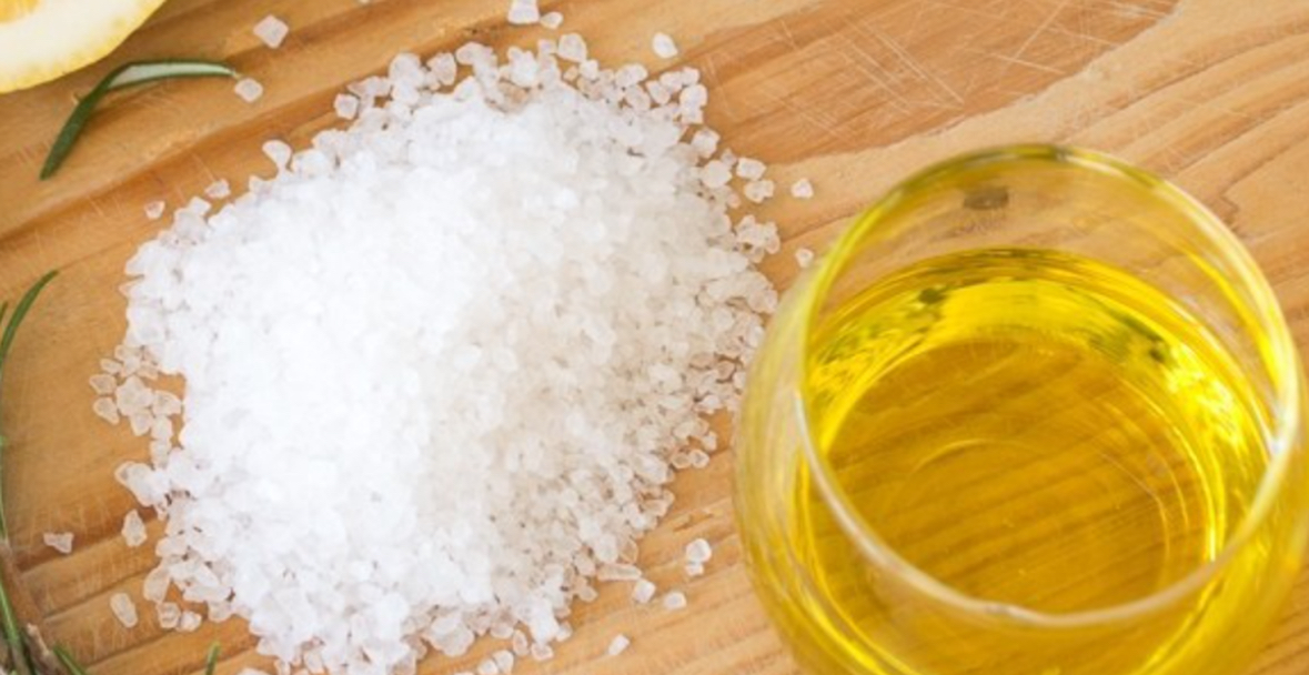 Kripa e detit dhe vaji lehtësojnë dhimbjet e trupit 