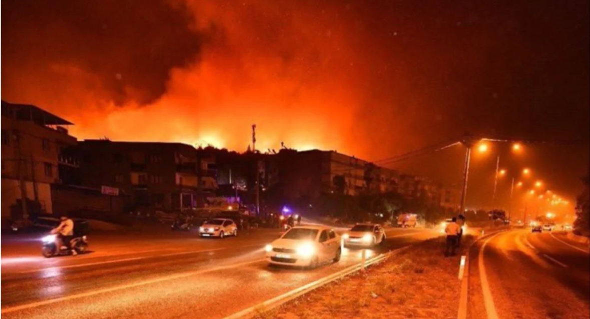 Zjarr i madh në Turqi, 11 roje pylli humbin jetën duke luftuar me flakët