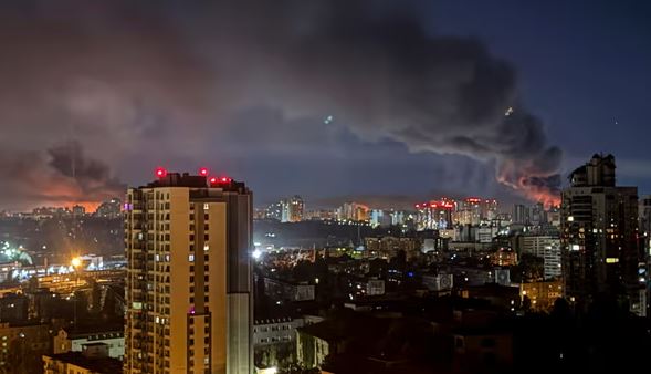 SHBA ndërpreu ndihmën ndaj Ukrainës, Trump telefonatë me Zlenskyn, ja çfarë diskutuan dy presidentët