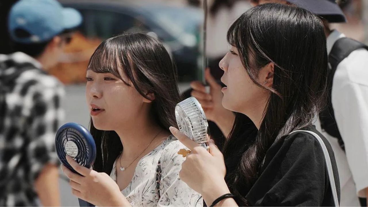 Moti ekstrem përfshin Azinë