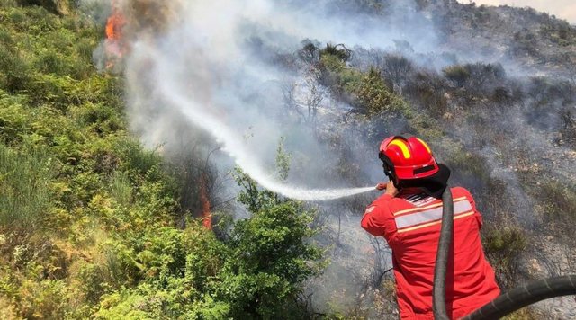 Situata me zjarret në vend/ Evidentohen 26 vatra gjatë 24 orëve të fundit, 4 prej tyre ende aktive