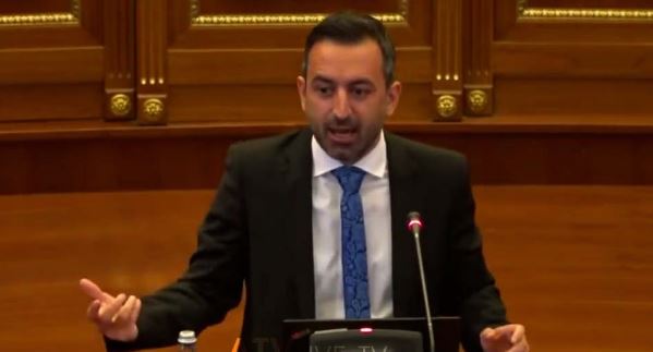 Bëri bashkë opozitën dhe mazhorancën, kush është Dimal Basha, kryetari i ri i Kuvendit të Kosovës