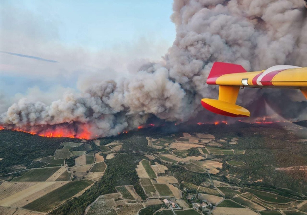 Video/ “Flakët e ferrit” përfshijnë Francën, evakuime masive në kufi me Spanjën