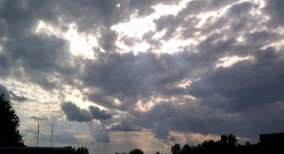 Parashikimi i motit/ Java nis me diell dhe shi, ja sa shkojnë temperaturat