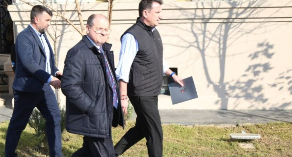 Që prej shkurtit në burg/ Veliaj kërkesë GJKKO-së, kërkon të shpallen të pavlefshme hetimet: Drejtësia nuk mund të jetë selektive dhe e jashtëligjshme!