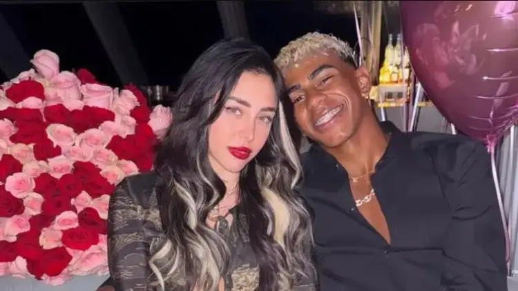 Lamine Yamal zyrtarizon romancën me Nicki Nicole