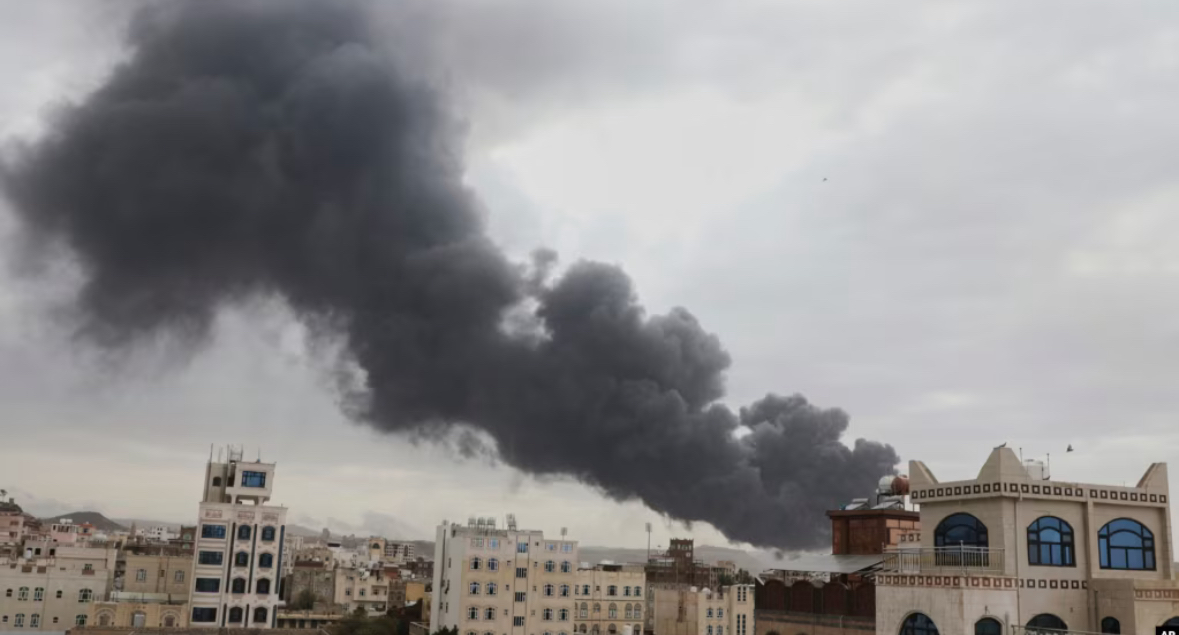 Sulmet ajrore izraelite godasin Jemenin