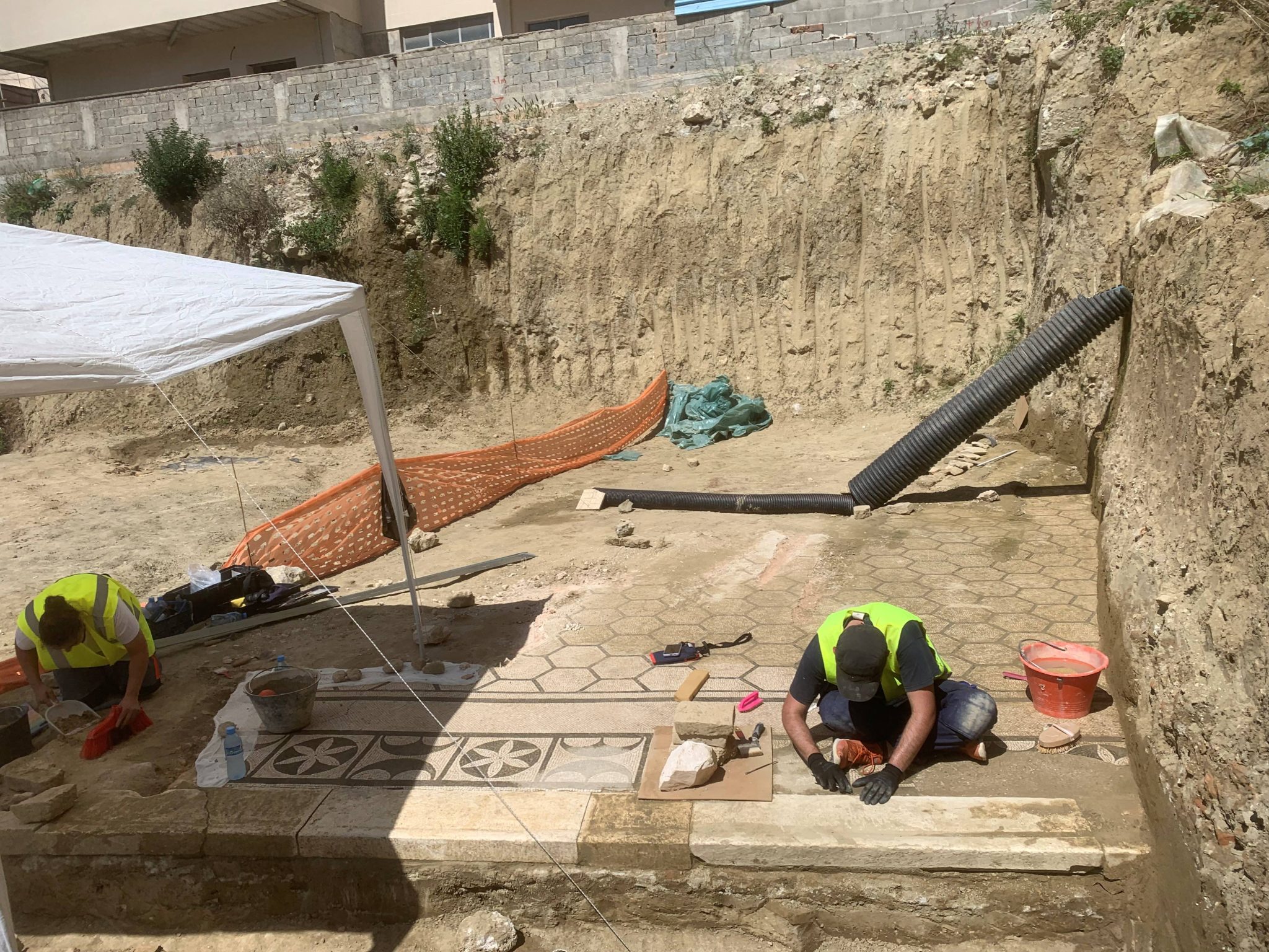 Pritja e gjatë e mozaikëve të Durrësit për ‘të dalë në dritë’