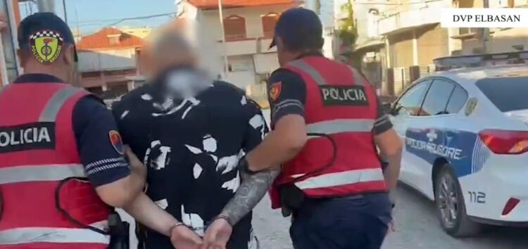 Tentoi të korruptonte punonjësin e Policisë Rrugore, arrestohet 35-vjeçari