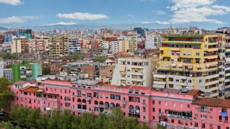 Hyn në fuqi ligji për bashkëpronësinë në pallate, masa dhe gjoba për shkelësit! Ja rregullat e reja për çdo banor