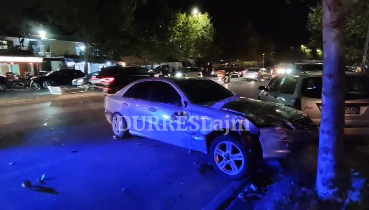 Durrës/ Mori përpara mjetet e parkuara dhe kundërshtoi efektivët, arrestohet 41-vjeçari