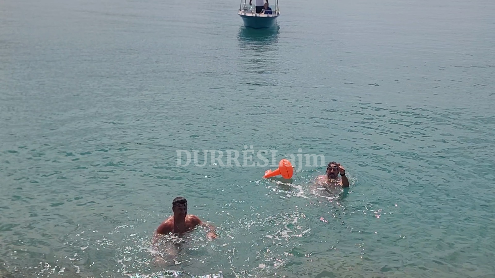 Përfundon maratona e 3 notarëve amatorë nga Durrësi, protagonistët rrëfejnë vështirësitë e kësaj sfide (VIDEO)