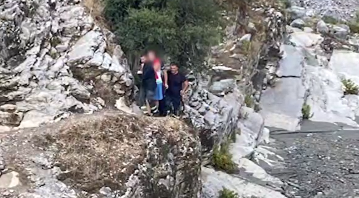 U bllokuan në kanionin e Langaricës, shpëtohen 14 turistët nga Franca dhe Gjermania