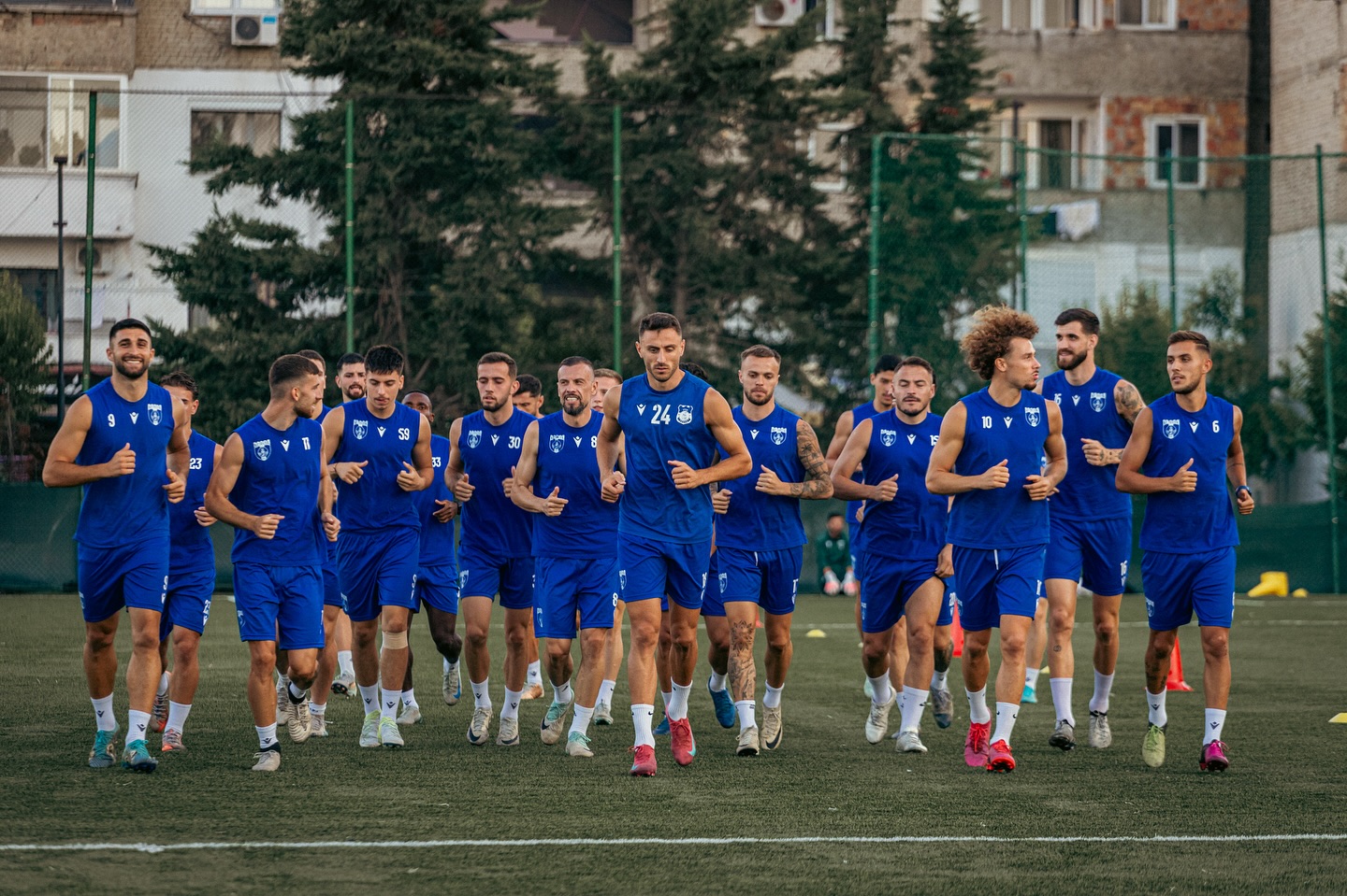 Durrsakët bëhen gati për ndeshjen e parë kundër Partizanit