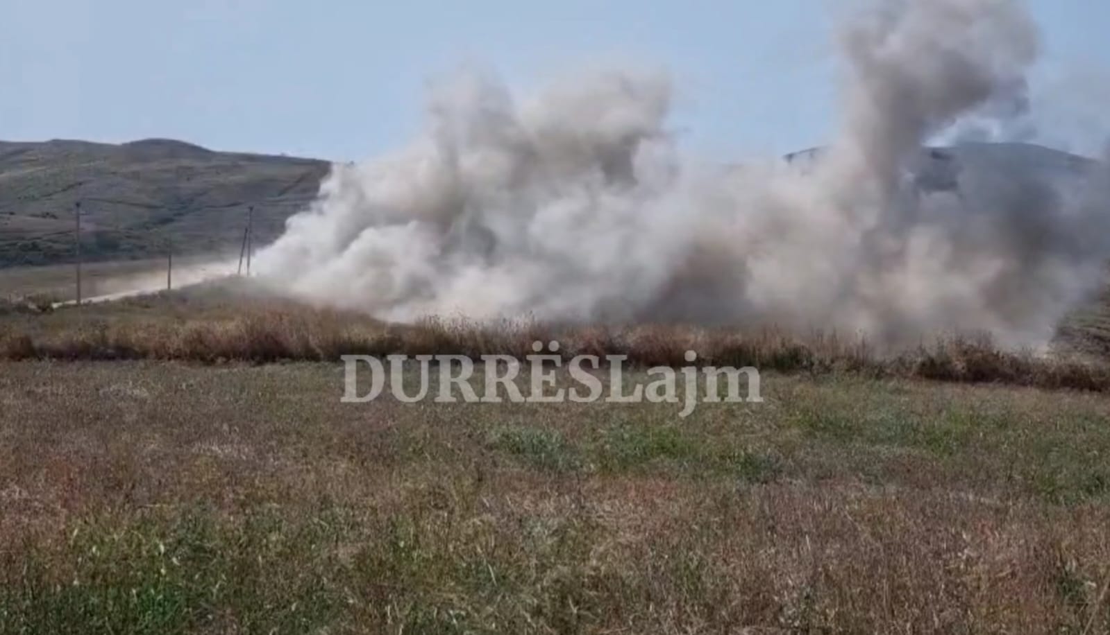 Durrës/ Shembet me shpërthim të kontrolluar resorti i ish-kreut të IMT-së Ardian Halili (VIDEO)