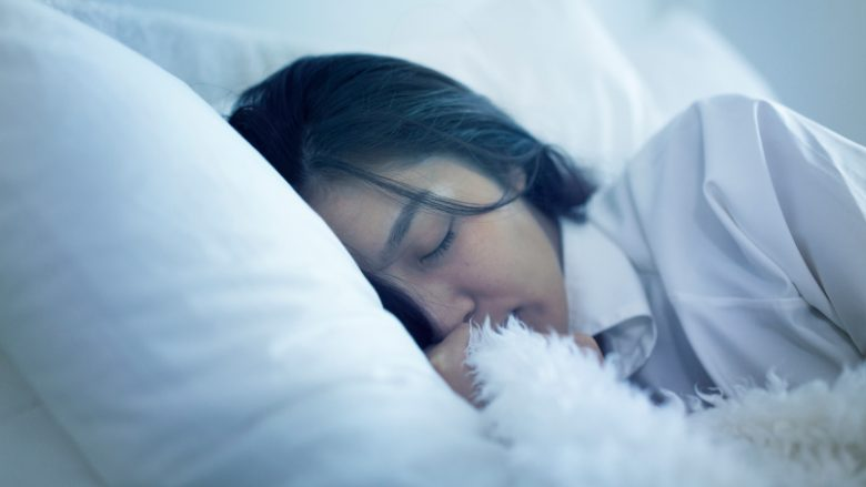 Pse gjumi para mesnatës ndryshon gjithçka