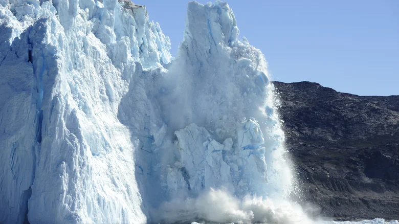 Shkencëtarët befasohen, çfarë gjetën nën akullnajat e Groenlandës