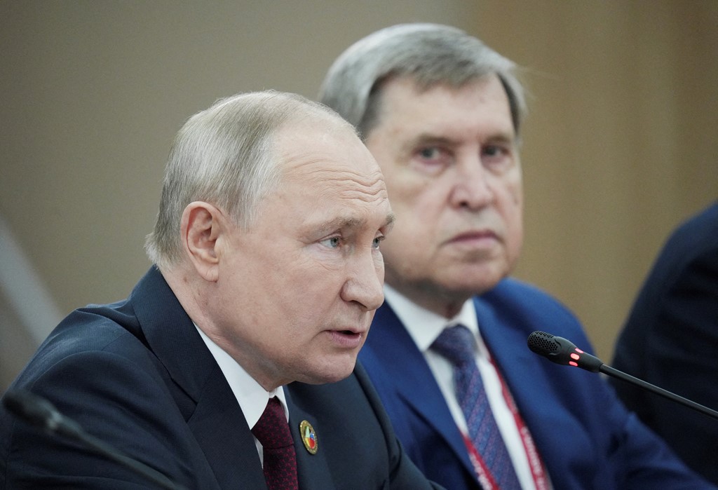 Kremlini konfirmon: Vladimir Putin dhe Donald Trump pritet të takohen në ditët në vijim