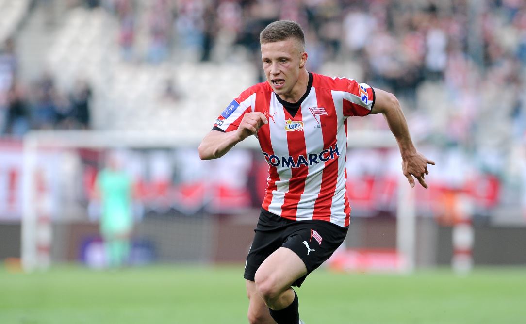 Teuta nuk ndalet, pritet të afrojë një mesfushor polak