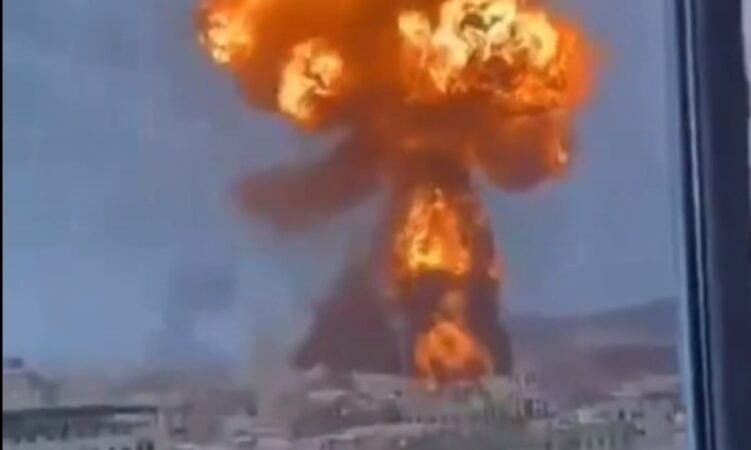 Izraeli sulmon rebelët Huthi/ Vriten kryeministri, Shefi i Shtabit dhe Ministri i Mbrojtje