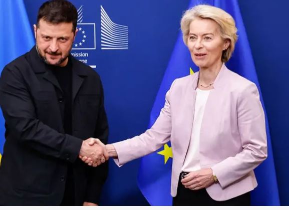 Von der Leyen konferencë me Zelenskyn: Kufijtë nuk mund të ndryshohen me forcë