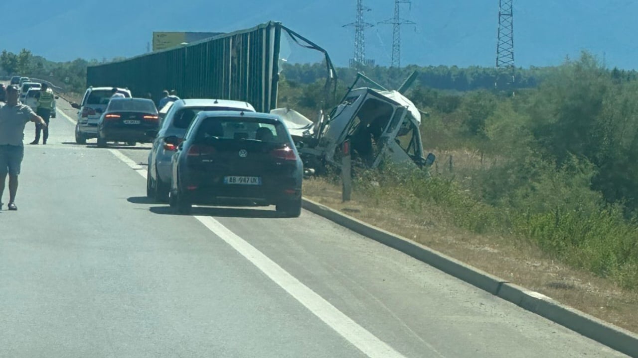 Aksident në autostradën Fier-Vlorë, një i vdekur dhe një i plagosur rëndë