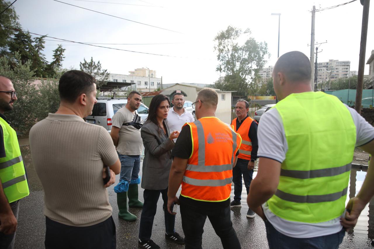 Durrësi i përmbytur, vjen reagimi nga kryebashkiakja Sako