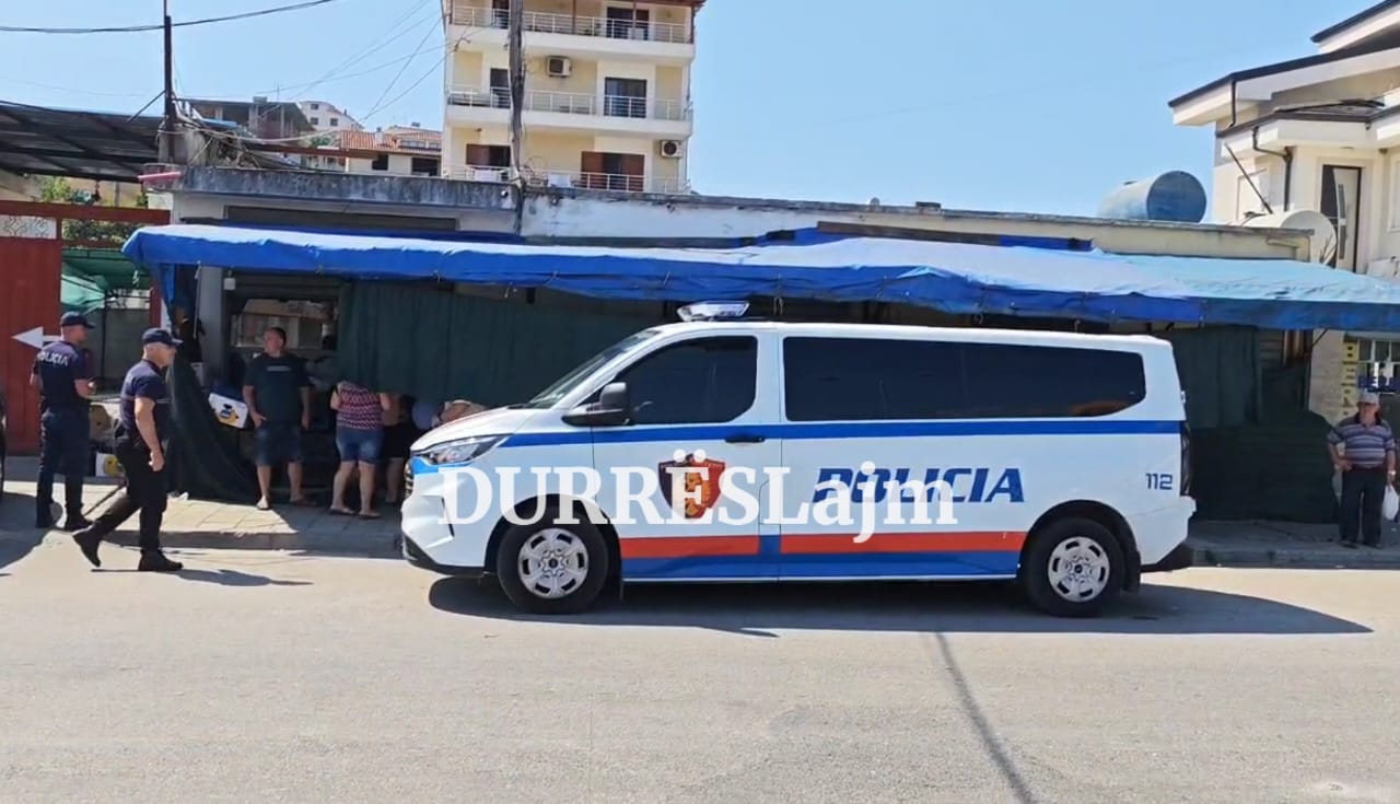 Plagosje me thikë në zonën e Spitallës (VIDEO)