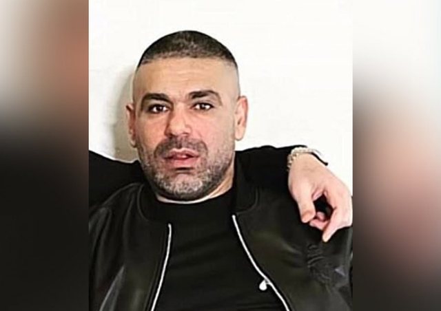 Safet Bajri surprizohet në burgun 313, i dërgohet parashutë me mbishkrim mbështetës (VIDEO)