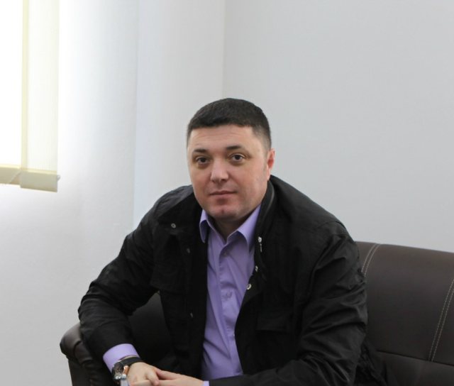 Ish-deputeti demokrat emërohet Këshilltar i Vjosa Osmanit, Çollaku: Vullneti im për t&#8217;i shërbyer Kosovës është thelbësor