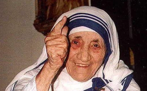 Shenjtërimi i Nënë Terezës, Rama: Grua e shenjtë me trup të vogël e me shpirt të madh sa bota